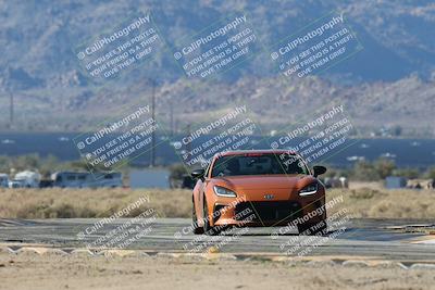 media/Nov-23-2025-Speed Ventures (Sun) [[88f20b6e61]]/6-Yellow Group/Session 1 (Turns 16 and 17 Exit)/